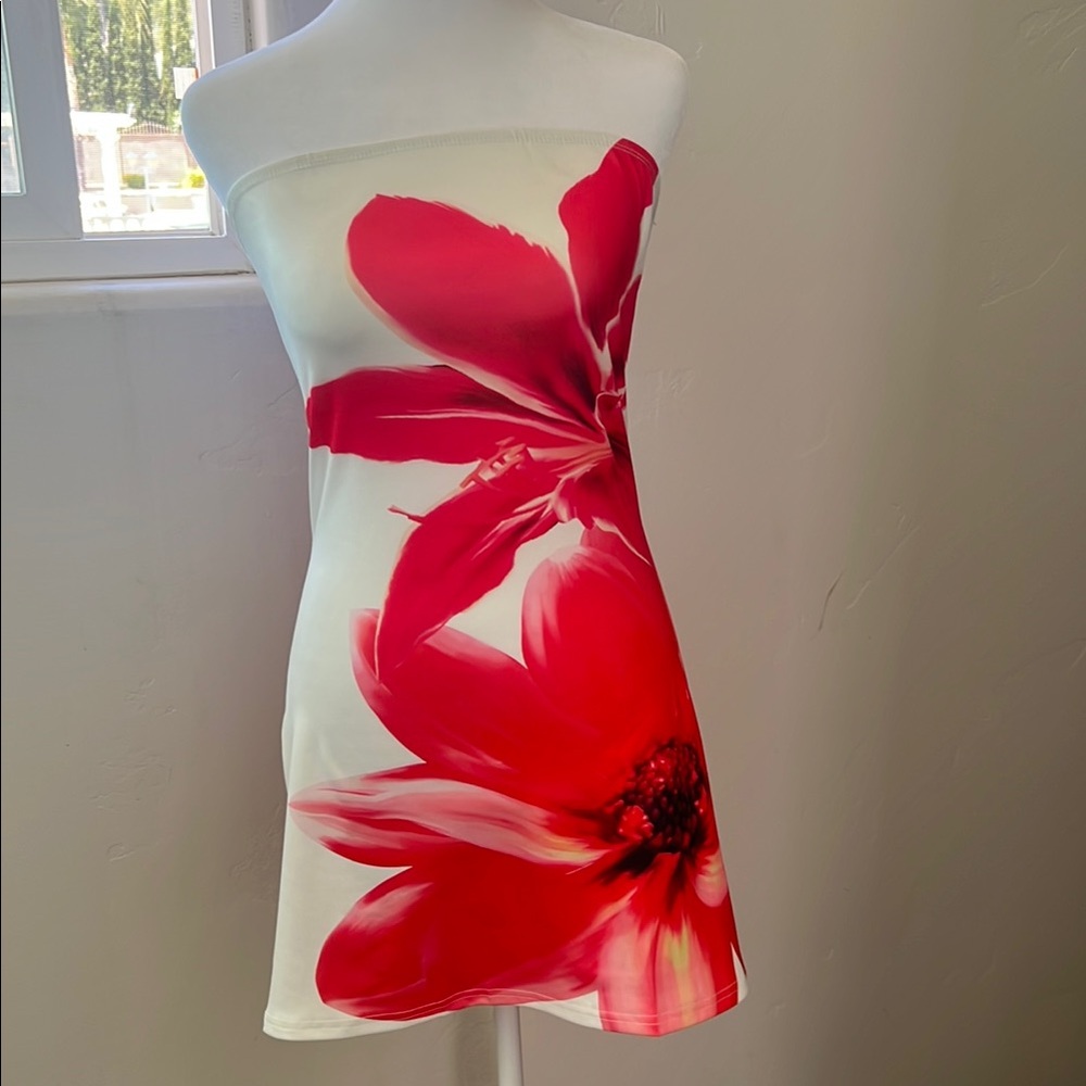Floral Strapless Mini Dress - Red